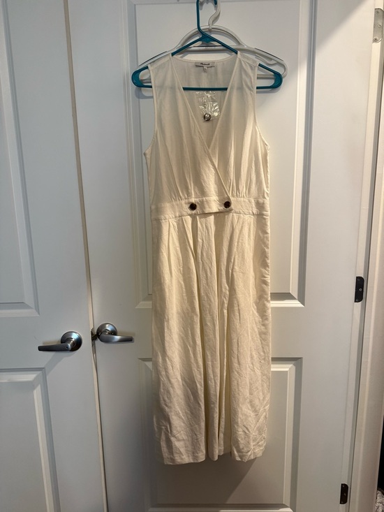 Madewell Dresses & Skirts - Madewell Cream Sleeveless V-Neck Midi Dress